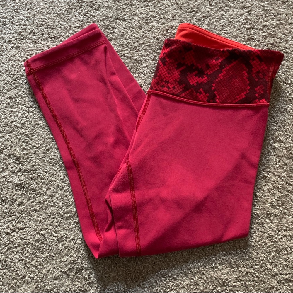 3/4 Length Lulu Lemon Reversible Leggings